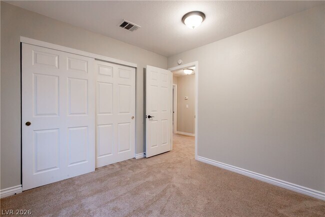 Building Photo - 10024 Sail Landing Ct