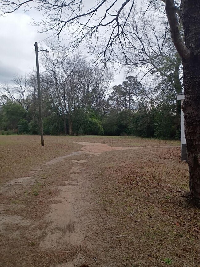 Building Photo - 1042 E Peachtree St