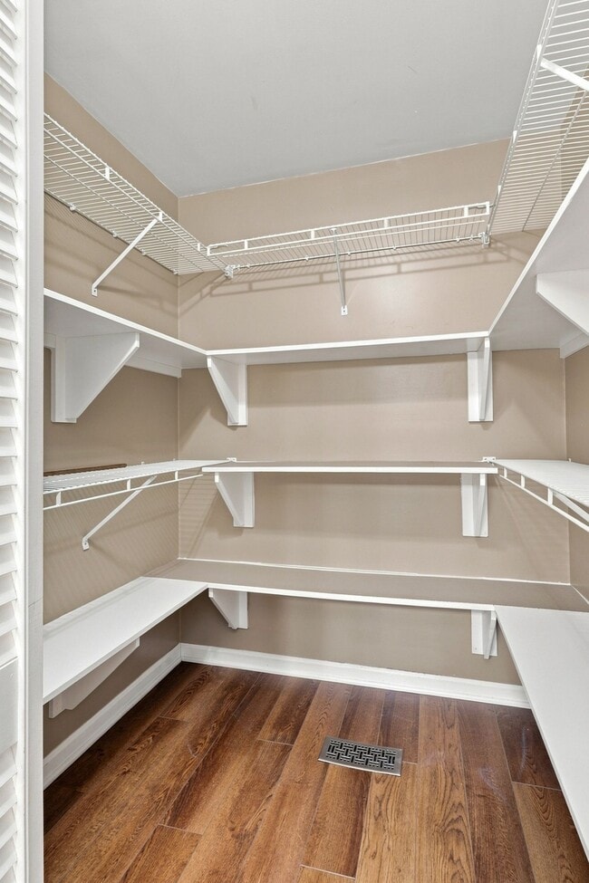 Building Photo - 2908 Caymen Ct