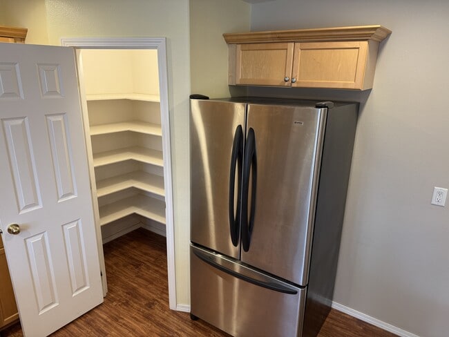 Building Photo - 1165 E 19th N St