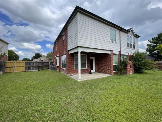 Building Photo - 2911 St Jude Dr