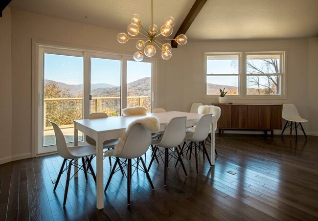 Building Photo - Secluded Furnished Rental-Asheville