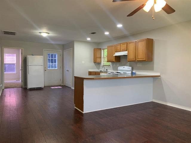 Building Photo - 1602 W Elm St