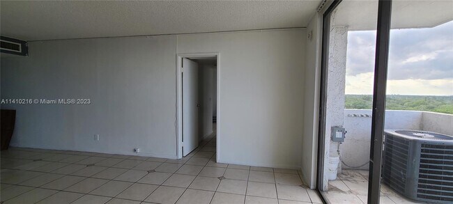 Building Photo - 13499 Biscayne Blvd