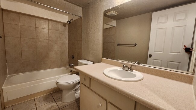 Building Photo - 9725 E Harvard Ave