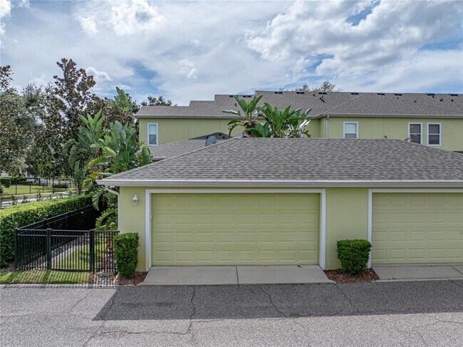 Building Photo - 6222 Hadley Commons Dr