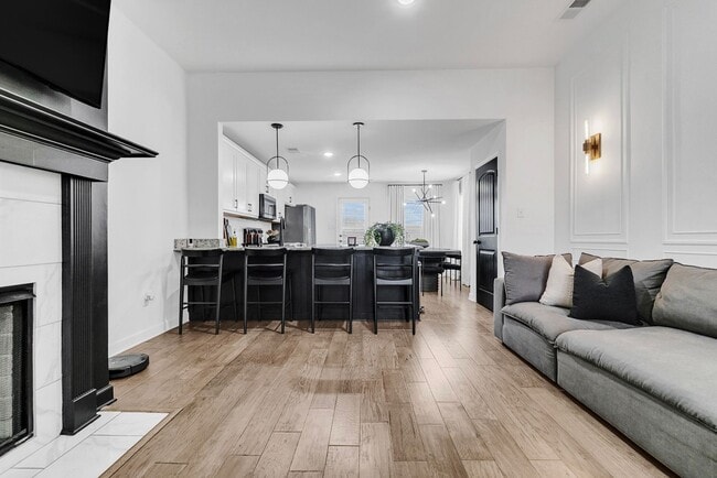 Building Photo - 8064 Killeglan Cv