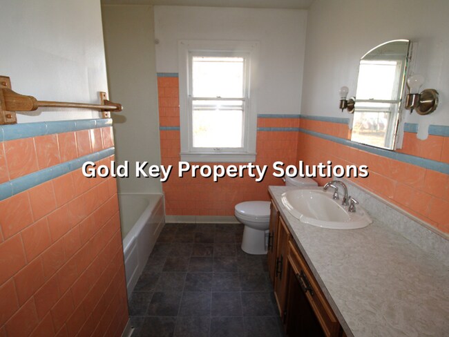 Building Photo - Limestone 2 BR 1 BA House with Basement an...