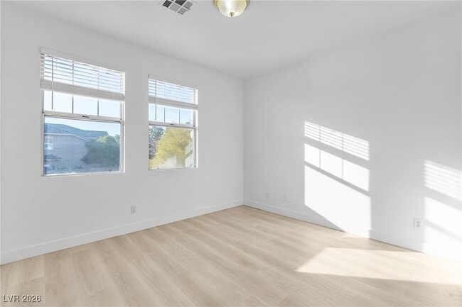 Building Photo - 3986 Windansea St