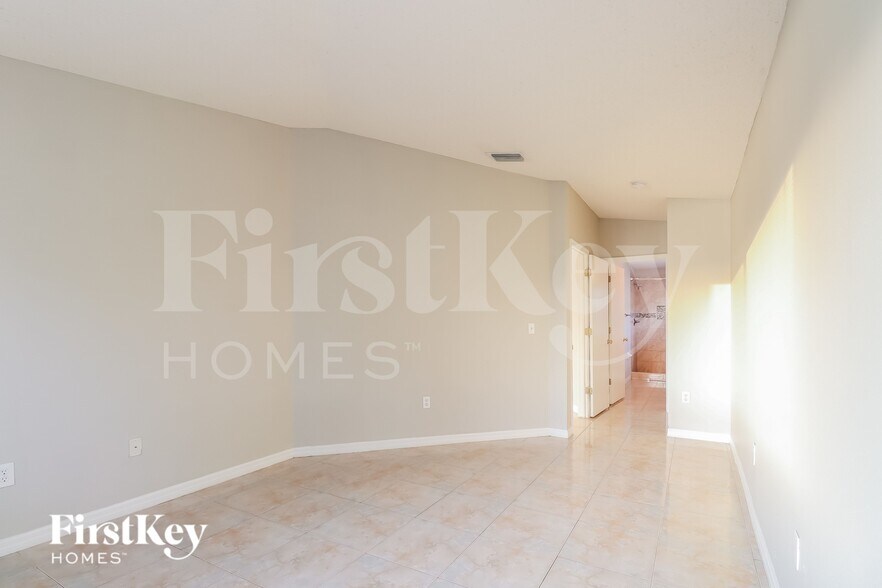 Building Photo - 13353 Prestwick Dr