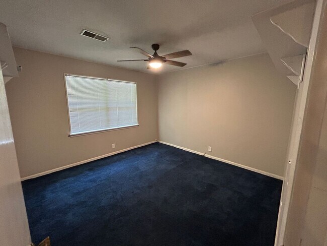 Building Photo - 1825 Edwardian Way