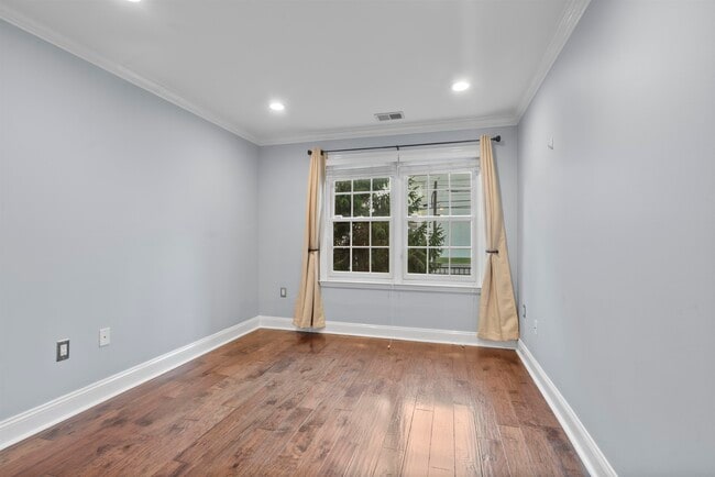 Building Photo - 169 Price Ct
