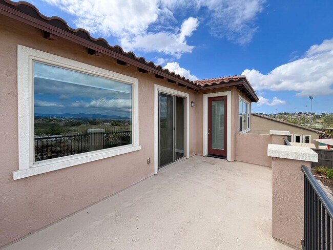 Building Photo - 5bd/3ba, 3969 sq ft Home in Gated Community in Vista!