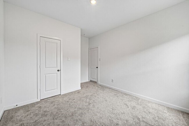Building Photo - 16307 Chestnut Hvn Ln