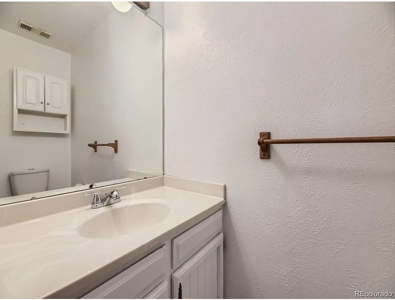 Building Photo - 2949 Shady Holw E