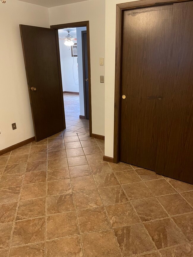 Bedroom - 115 Pendleton St