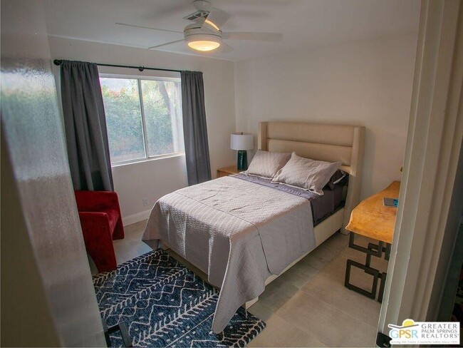 Building Photo - 38820 Bel Air Dr