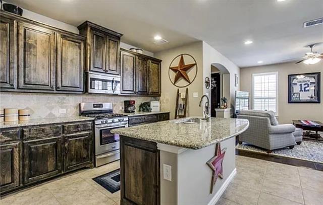 Building Photo - 3927 Cascade Sky Dr