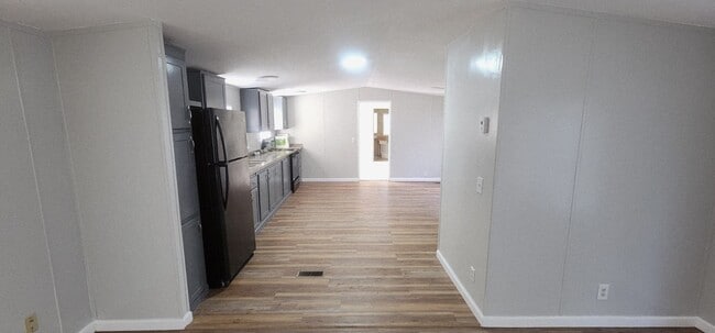 Building Photo - 405 Battlebell Rd