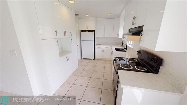 Building Photo - 9708 Alaska Cir