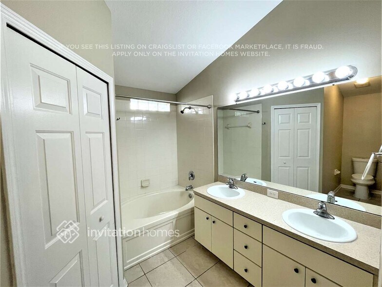 Building Photo - 6416 Bridgecrest Dr