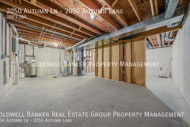 Building Photo - 2050 Autumn Ln