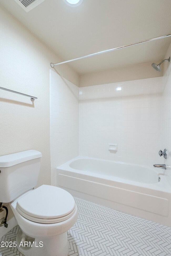 Building Photo - 5995 N 78th St