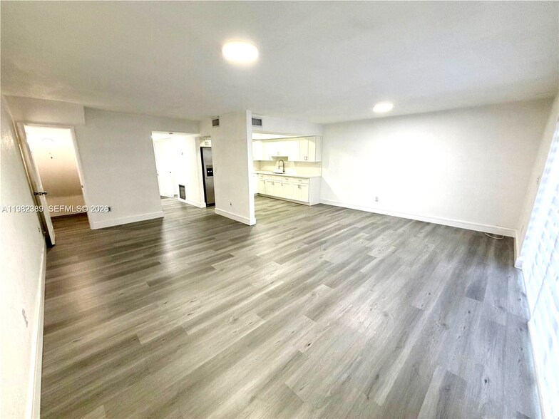 Building Photo - 7155 W 2nd Way