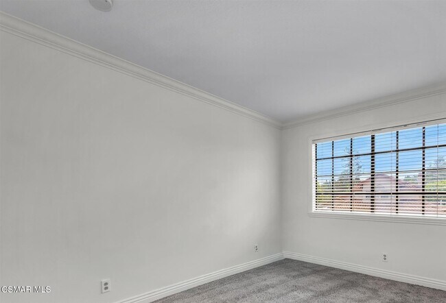 Building Photo - 2594 Ridgebrook Pl