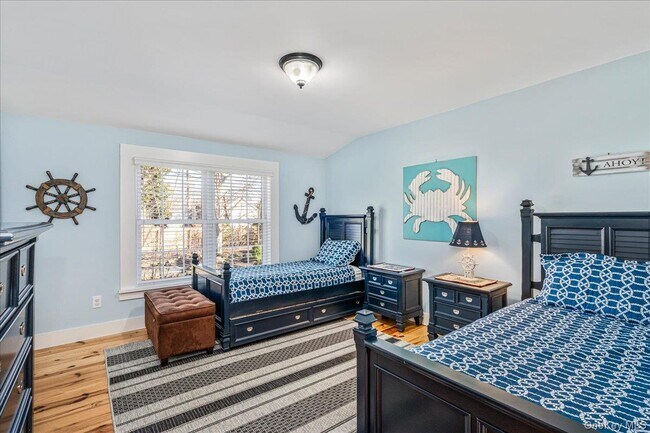 Building Photo - 60 Lilac Rd