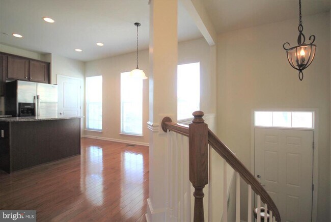 Building Photo - 515 Ellison Dr