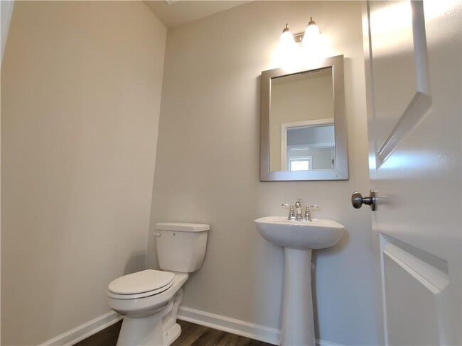 Building Photo - 331 Mahone Dr