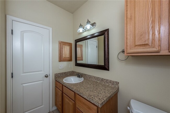 Building Photo - 3858 Oldenburg Ln