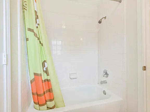 Building Photo - 2502 Bridge Hampton Way