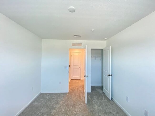 Building Photo - 4196 Sadler Rd