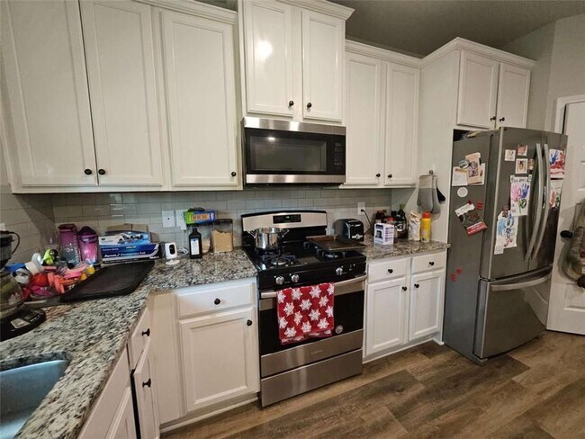 Building Photo - 4962 Zoya Ct