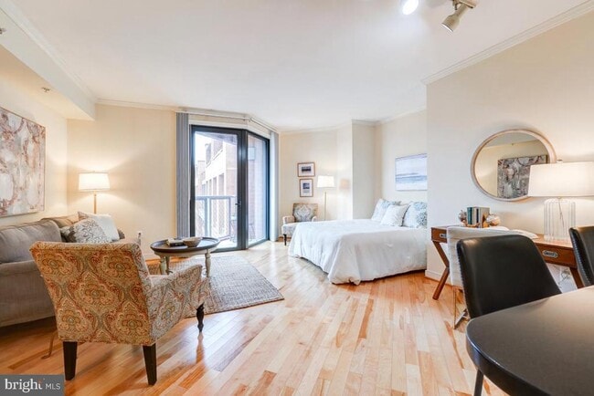 Building Photo - 631 D St NW