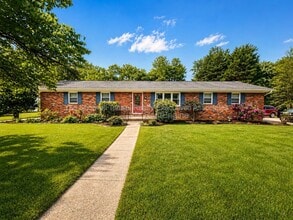 Building Photo - 6400 Shetland Dr