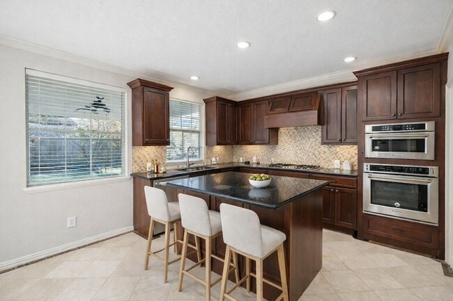 Building Photo - 3002 Autumn Cove Ct