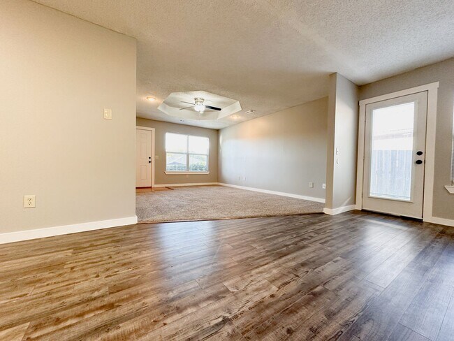 Building Photo - 1444-1446 N Dawn Drive