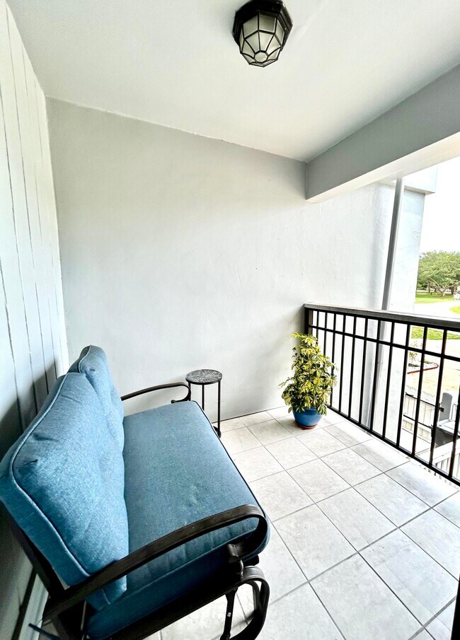 Building Photo - 12722 Peconic Ct