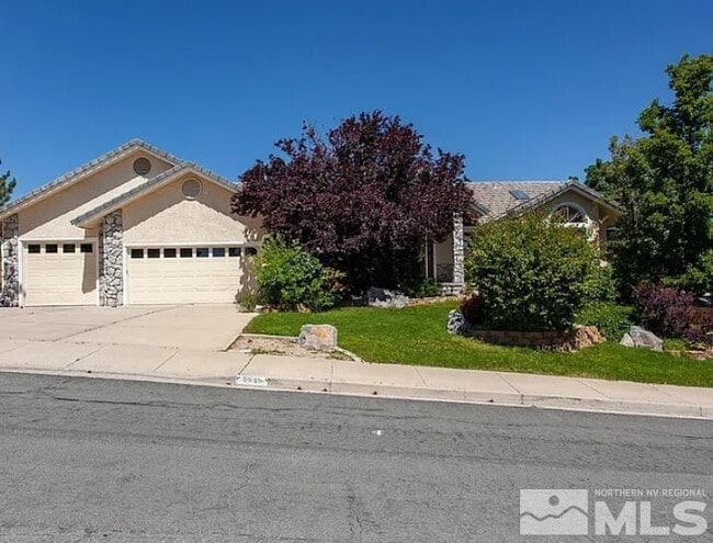 Primary Photo - 3245 Marthiam Ave