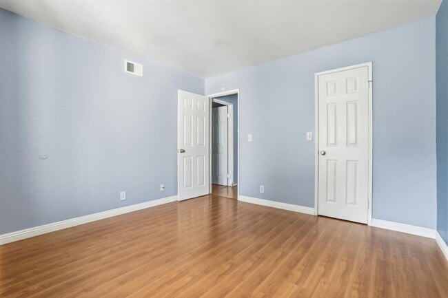 Building Photo - 1965 E Coulston St