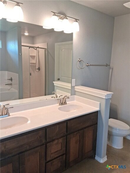 Building Photo - 3010 Privet Dr