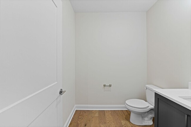 Building Photo - 5233 Highpointe Lakes Dr