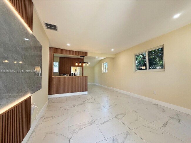 Building Photo - 1740 NW 126th St