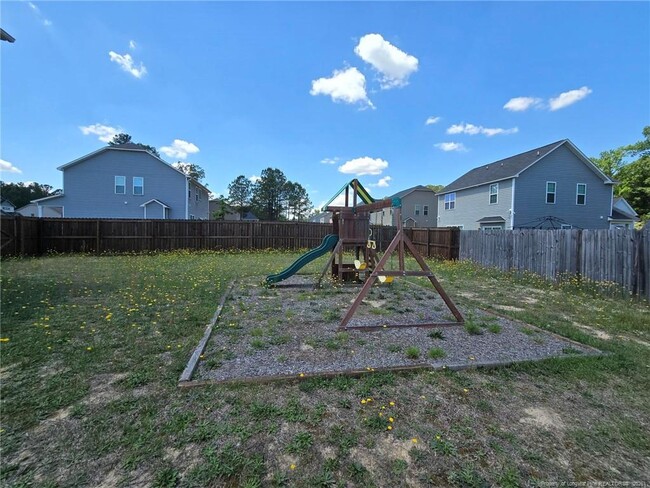 Building Photo - 1735 Cherrypoint Dr