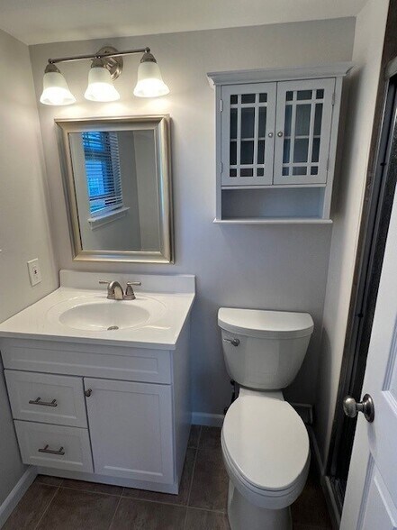 MBR Bath - 1781 Quail Ct