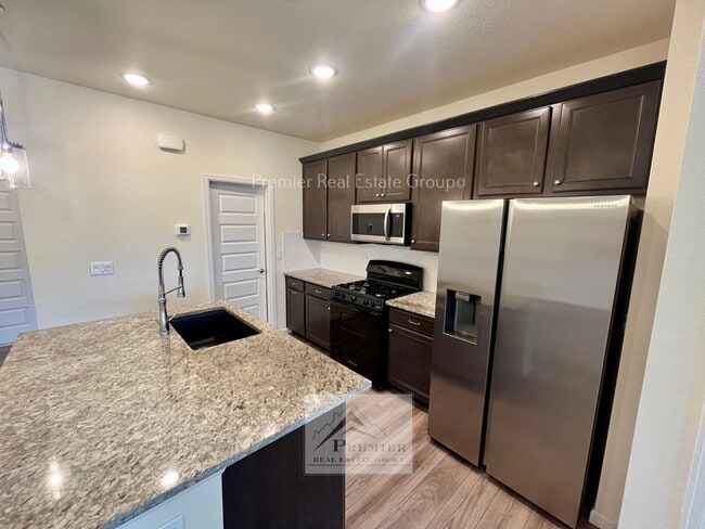 Building Photo - 10733 White Diamond Pt