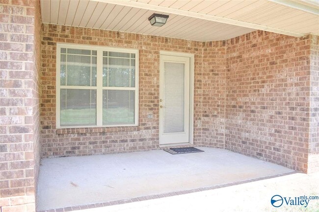 Building Photo - 226 Fields Pond Dr